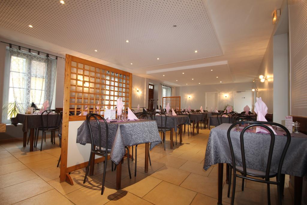 Logis Hotel Restaurant Auberge De La Cloche Le Theil-sur-Huisne Kültér fotó