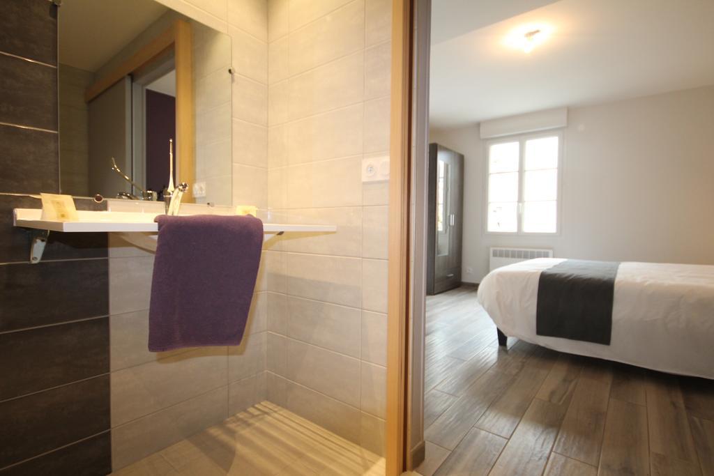 Logis Hotel Restaurant Auberge De La Cloche Le Theil-sur-Huisne Kültér fotó