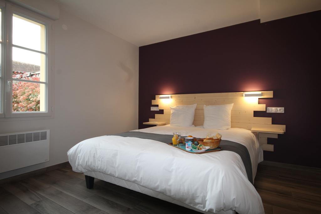Logis Hotel Restaurant Auberge De La Cloche Le Theil-sur-Huisne Kültér fotó